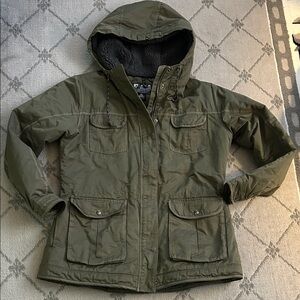 Kuhl Woman’s Projekt Luna Military Olive Sherpa Lined Hooded Parka